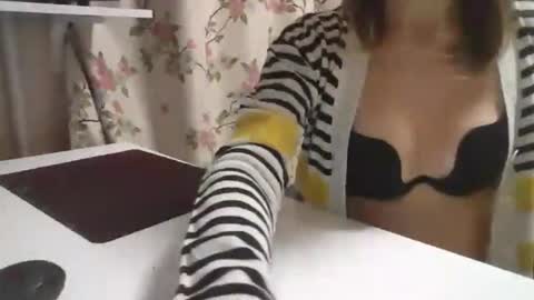 Snapshot of vanillachika205 chatting on November 3, 4:41 pm vanillachika205 online show from November 3, 4:41 pm