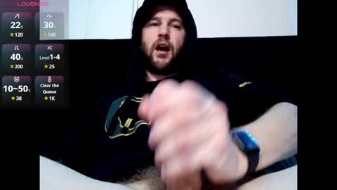 Snapshot of vanillaniceeee chatting on January 13, 2:18 am vanillaniceeee online show from January 13, 2:18 am