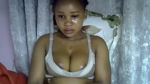 vanillavenus online show from March 17, 9:18 pm