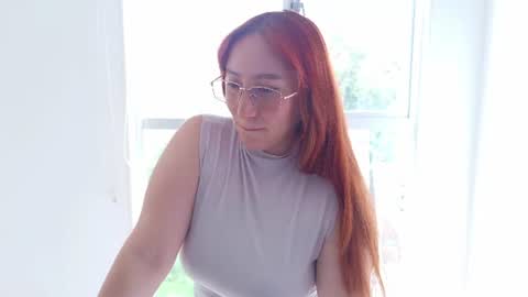 Elizabeth online show from July 16, 6:36 pm