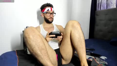 Van online show from February 19, 6:43 pm