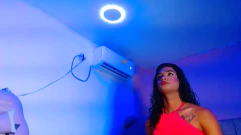 vannesa01 online show from April 7, 7:47 pm