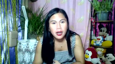 Snapshot of vannesa_0910 chatting on July 10, 5:15 pm vannesa_0910 online show from July 10, 5:15 pm