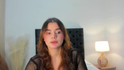 Vannesa online show from March 18, 7:06 pm