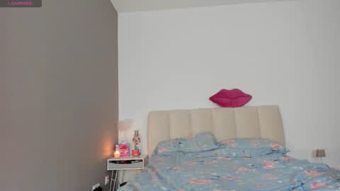 Vannessa online show from March 20, 3:39 pm