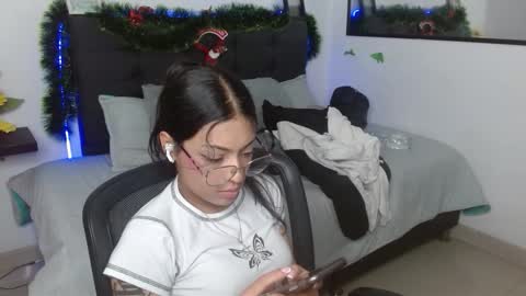 vane online show from December 21, 8:38 pm