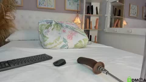 Snapshot of vannia_smith_ chatting on June 30, 12:50 pm vannia smith online show from June 30, 12:50 pm