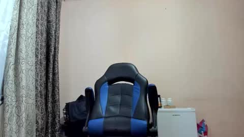 vano_822 online show from February 1, 9:35 pm