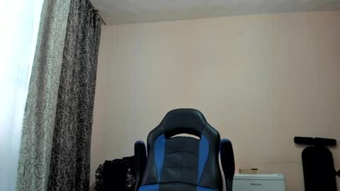 vano_822 online show from April 9, 6:19 am