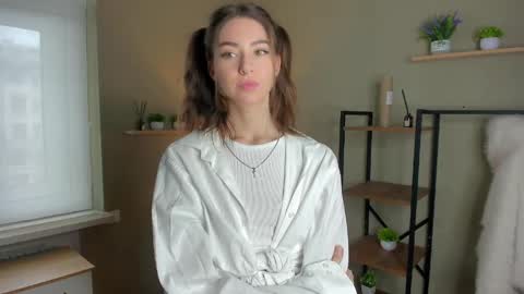 Charline online show from April 16, 9:54 am