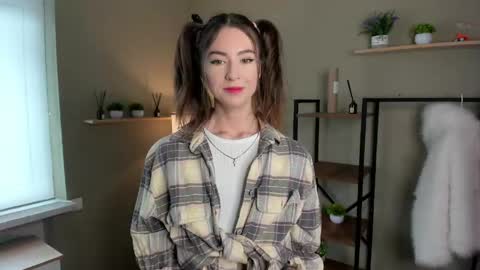 Charline online show from April 17, 9:45 am