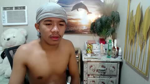 vanxxx2005 online show from March 11, 11:15 pm