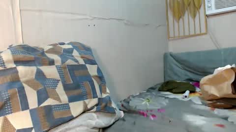 vanxxx2005 online show from December 20, 6:48 pm