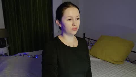 vaolietkat online show from February 18, 6:42 am