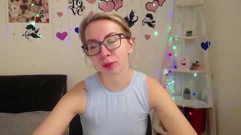 Snapshot of vasilisasii chatting on January 18, 6:13 am Vasilisa online show from January 18, 6:13 am