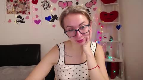 Snapshot of vasilisasii chatting on February 5, 6:24 am Vasilisa online show from February 5, 6:24 am