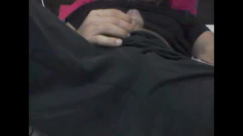 Snapshot of vavava0000 chatting on November 15, 5:09 pm HORNY ROCK online show from November 15, 5:09 pm