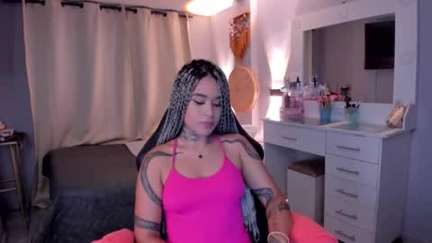 Vayolett Bass online show from January 6, 7:23 am