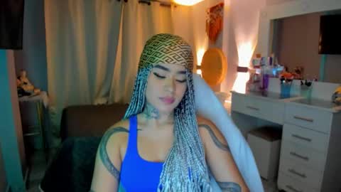 Vayolett Bass online show from March 5, 9:49 am