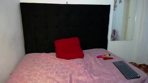 Snapshot of vdeborap chatting on February 18, 3:24 am debora online show from February 18, 3:24 am