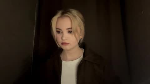 Monika online show from December 19, 1:18 pm