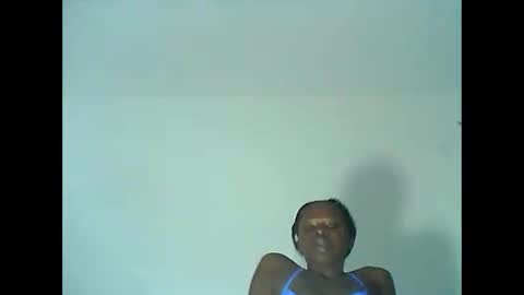 Snapshot of vee353123 chatting on May 9, 7:41 pm Vee online show from May 9, 7:41 pm