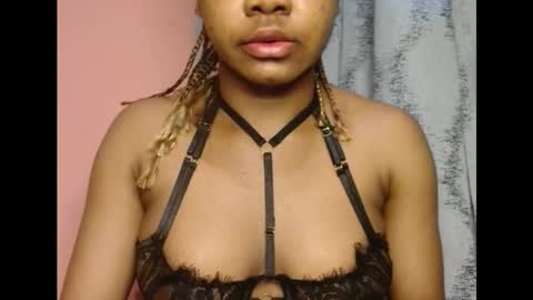 vee62 online show from February 28, 11:11 am