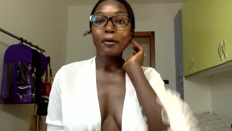 Snapshot of veeroziter chatting on July 15, 4:56 pm ebony ivanna online show from July 15, 4:56 pm