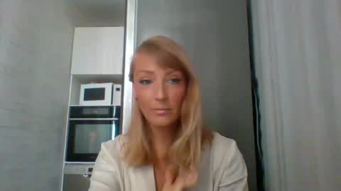 Veessa online show from July 1, 11:45 am