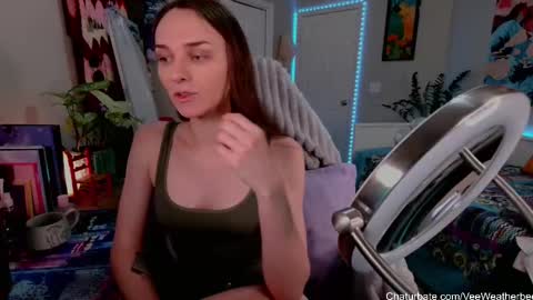 Snapshot of veeweatherbee chatting on February 27, 12:54 am Violet Weatherbee online show from February 27, 12:54 am