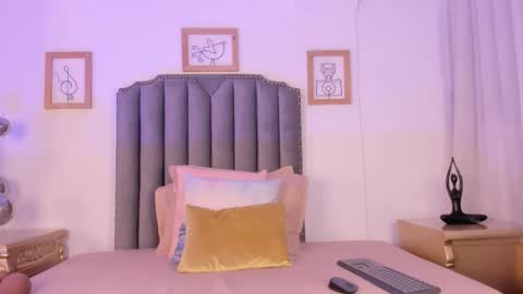   online show from March 13, 11:39 am