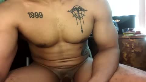 Vegas Love online show from April 3, 9:13 pm