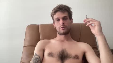 Joeyyy online show from April 8, 8:42 pm