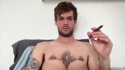 Joeyyy online show from April 25, 6:49 pm