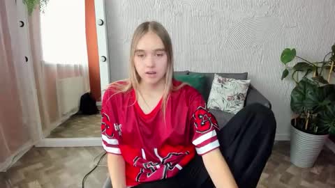 Snapshot of vel1ka chatting on September 20, 9:10 am Barbara online show from September 20, 9:10 am