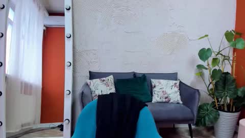 Snapshot of vel1ka chatting on October 26, 4:18 am Barbara online show from October 26, 4:18 am