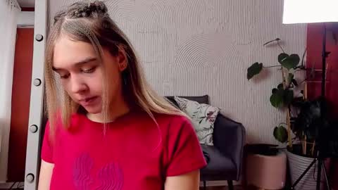 Snapshot of vel1ka chatting on November 14, 7:40 am Barbara online show from November 14, 7:40 am