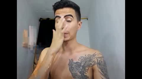 Snapshot of velk_hot1 chatting on January 5, 2:27 am velk_hot1 online show from January 5, 2:27 am