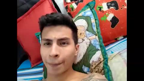 Snapshot of velk_hot1 chatting on January 20, 1:53 pm velk_hot1 online show from January 20, 1:53 pm