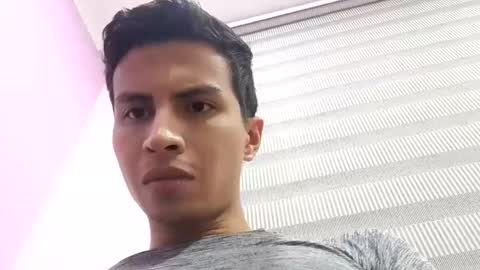 Snapshot of velk_hot1 chatting on January 30, 2:06 am velk_hot1 online show from January 30, 2:06 am