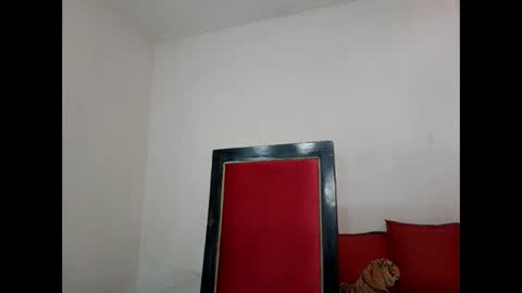 Snapshot of velk_hot1 chatting on February 26, 6:54 pm velk_hot1 online show from February 26, 6:54 pm