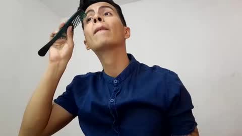 Snapshot of velk_hot1 chatting on March 8, 7:20 pm velk_hot1 online show from March 8, 7:20 pm