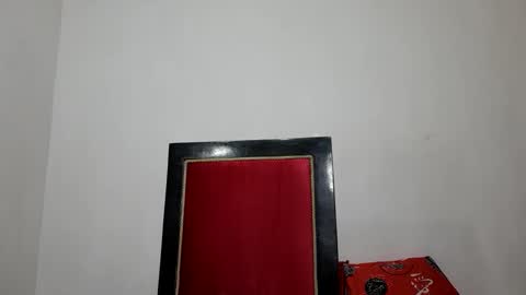 Snapshot of velk_hot1 chatting on March 12, 12:42 am velk_hot1 online show from March 12, 12:42 am