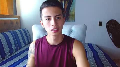 velk_hot1 online show from March 9, 12:31 pm