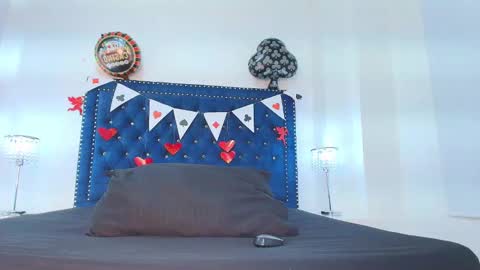 velora_nigth online show from February 24, 11:30 am