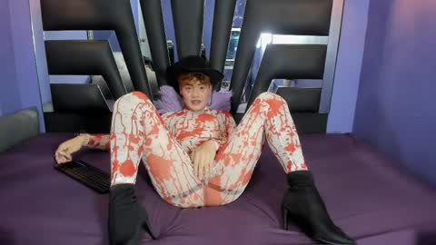 Veluni  online show from April 11, 2:49 am