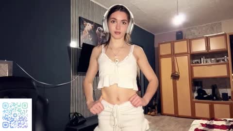 Nia online show from March 18, 3:59 pm