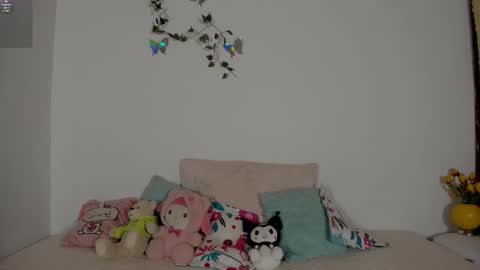 velvet_00 online show from March 15, 7:14 am