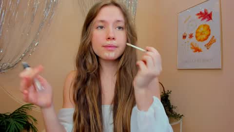 Snapshot of velvet_cherry chatting on December 25, 11:20 pm velvet_cherry online show from December 25, 11:20 pm