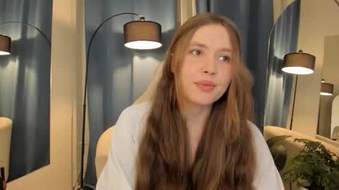 Snapshot of velvet_cherry chatting on December 4, 3:21 pm velvet_cherry online show from December 4, 3:21 pm